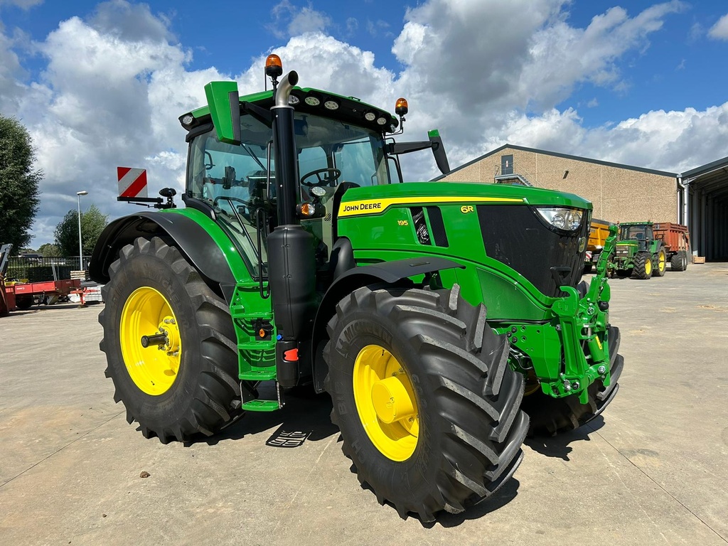 John Deere 6R195 N° 