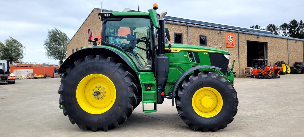 John Deere 6R195 N° 